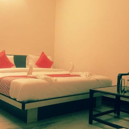 Hotel Rajkamal International Udaipur Luaran gambar