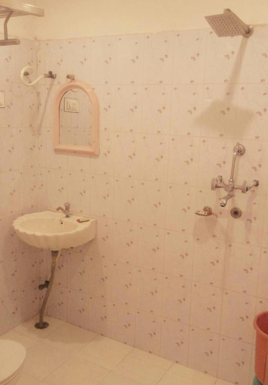 Hotel Rajkamal International Udaipur Luaran gambar