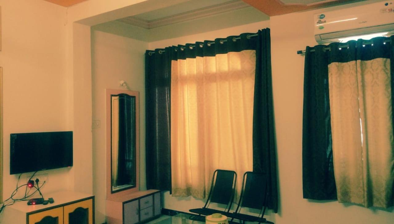Hotel Rajkamal International Udaipur Luaran gambar
